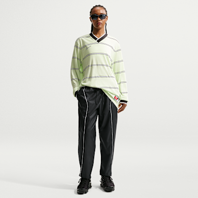 Nike Sportswear Women's Mid-Rise Repel Woven Pants. Nike.com
